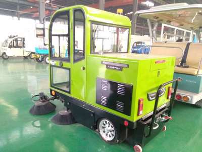 小型電動掃路車 汽車家園網的綠色清潔新選擇